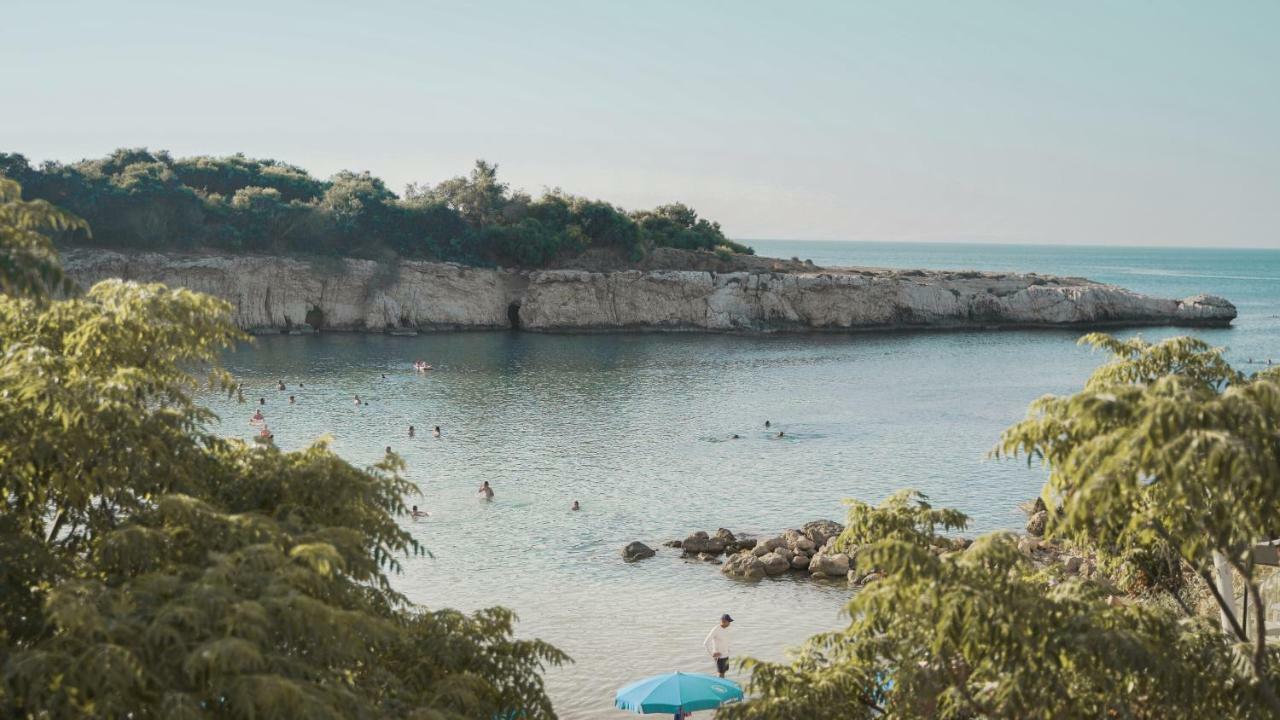 The Valley Beyond * Paralimni
